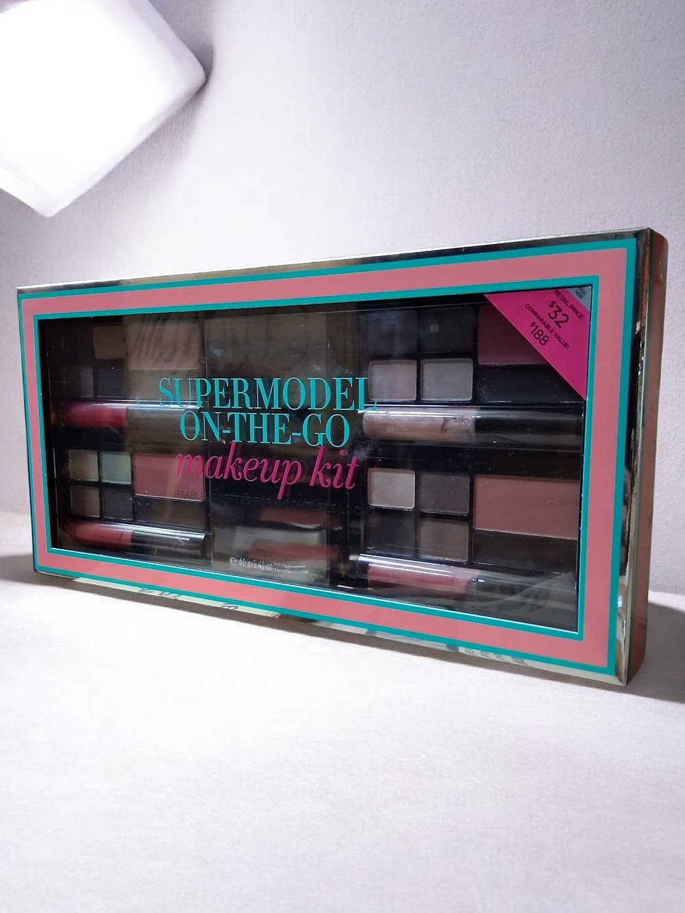 Victoria's Secret Supermodel On-The-Go Makeup Kit 4 Portable Palettes